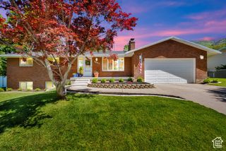 1607 MOUNTAIN CIR, Fruit Heights, UT 84037