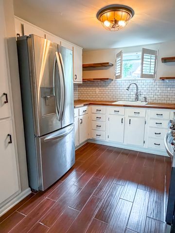 21 Vaughns Gap Rd Apt 12, Nashville, TN 37205