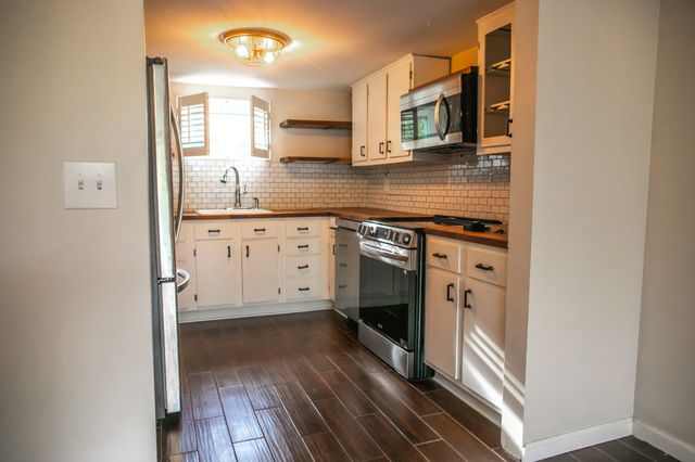 21 Vaughns Gap Rd Apt 12, Nashville, TN 37205