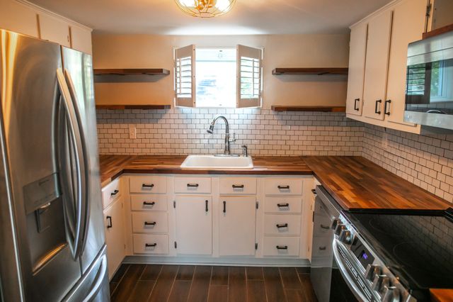 21 Vaughns Gap Rd Apt 12, Nashville, TN 37205