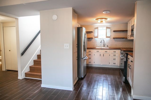 21 Vaughns Gap Rd Apt 12, Nashville, TN 37205