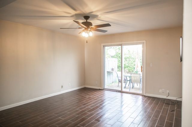 21 Vaughns Gap Rd Apt 12, Nashville, TN 37205