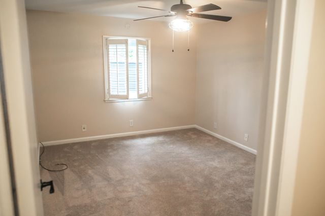 21 Vaughns Gap Rd Apt 12, Nashville, TN 37205