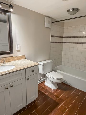 21 Vaughns Gap Rd Apt 12, Nashville, TN 37205