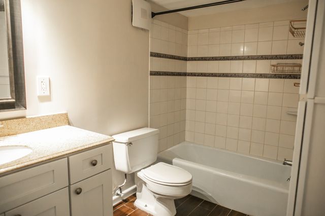 21 Vaughns Gap Rd Apt 12, Nashville, TN 37205