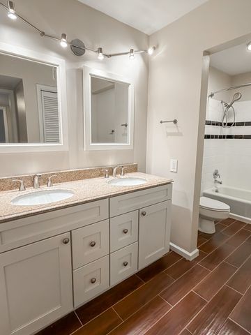 21 Vaughns Gap Rd Apt 12, Nashville, TN 37205