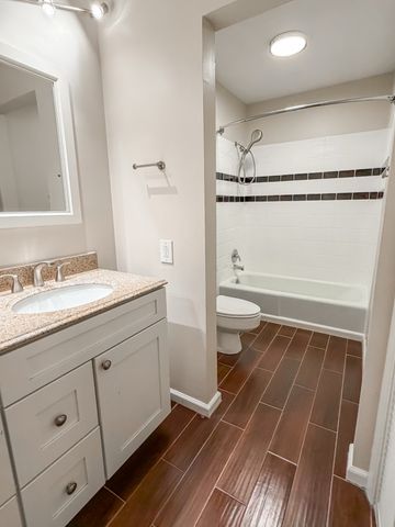 21 Vaughns Gap Rd Apt 12, Nashville, TN 37205