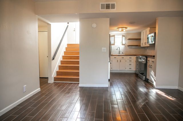 21 Vaughns Gap Rd Apt 12, Nashville, TN 37205