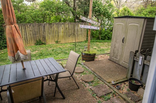 21 Vaughns Gap Rd Apt 12, Nashville, TN 37205