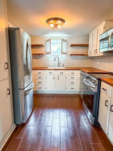 21 Vaughns Gap Rd Apt 12, Nashville, TN 37205