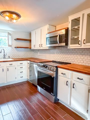 21 Vaughns Gap Rd Apt 12, Nashville, TN 37205