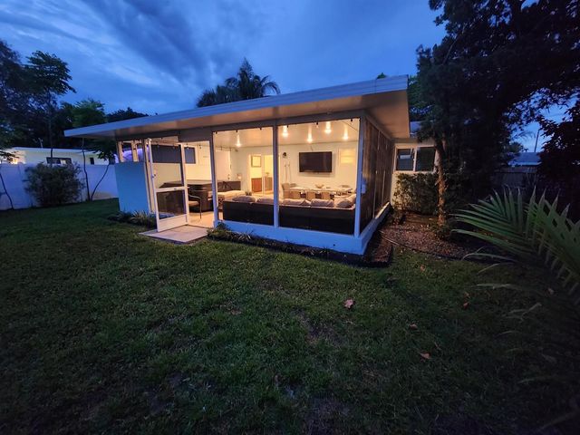3546 Betty Ann Court E, West Palm Beach, FL 33403