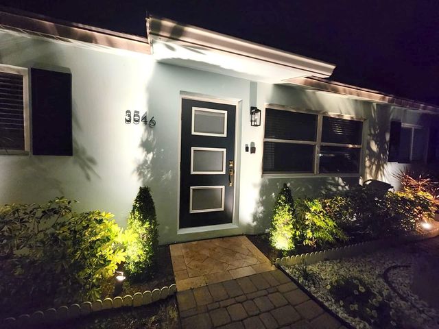 3546 Betty Ann Court E, West Palm Beach, FL 33403