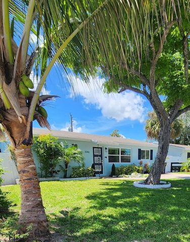 3546 Betty Ann Court E, West Palm Beach, FL 33403