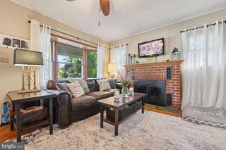 203 HUTCHINSON ST, Hightstown, NJ 08520