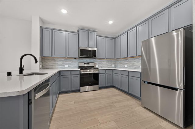 8033 Scanlan Trail, Sienna Plantation, TX 77459