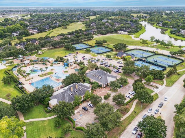 8033 Scanlan Trail, Sienna Plantation, TX 77459