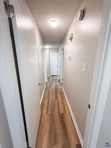 128 Barnesdale Dr, Warner Robins, GA 31093