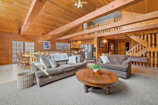 9225 400th AVENUE, Genoa City, WI 53128