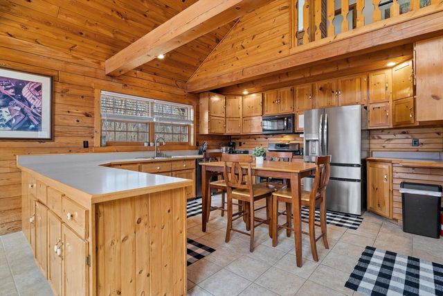 9225 400th AVENUE, Genoa City, WI 53128
