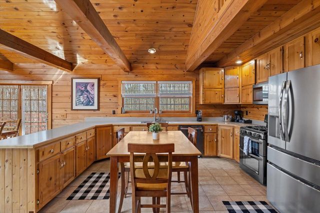 9225 400th AVENUE, Genoa City, WI 53128
