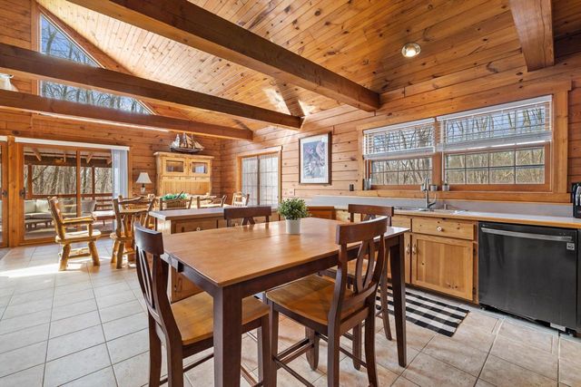 9225 400th AVENUE, Genoa City, WI 53128