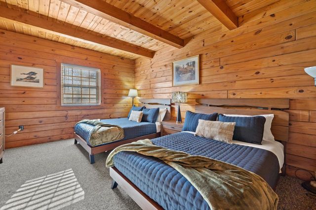 9225 400th AVENUE, Genoa City, WI 53128