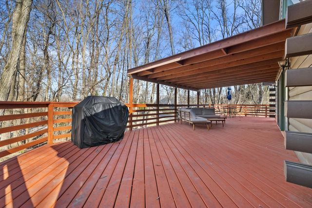 9225 400th AVENUE, Genoa City, WI 53128