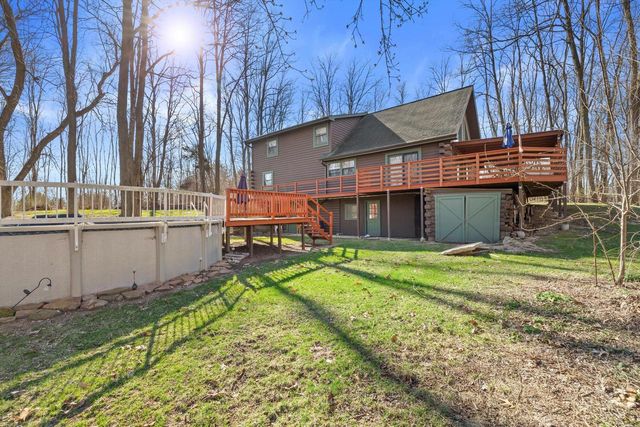 9225 400th AVENUE, Genoa City, WI 53128