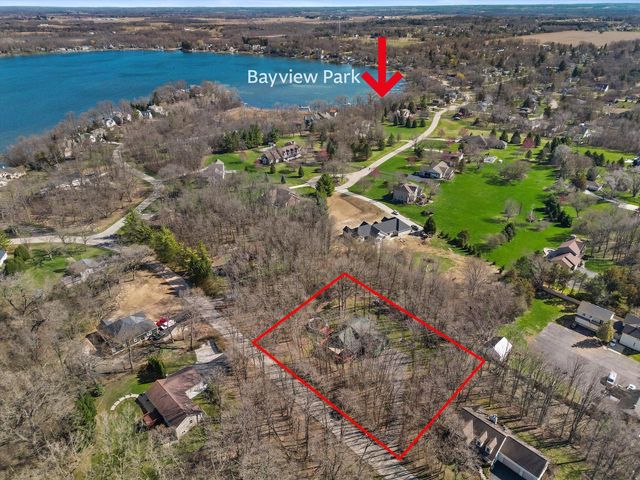 9225 400th AVENUE, Genoa City, WI 53128