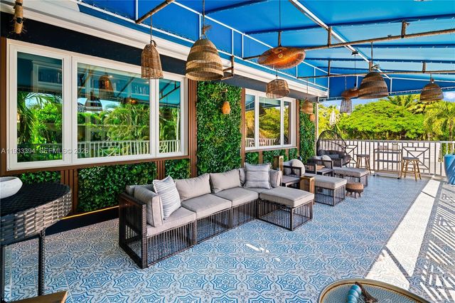 4871 SW 74th Ter, Miami, FL 33143