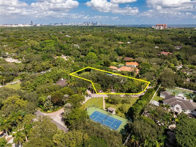 4871 SW 74th Ter, Miami, FL 33143