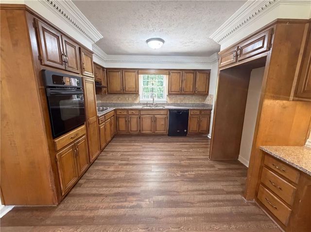 4379 Inns Brook Drive, Snellville, GA 30039
