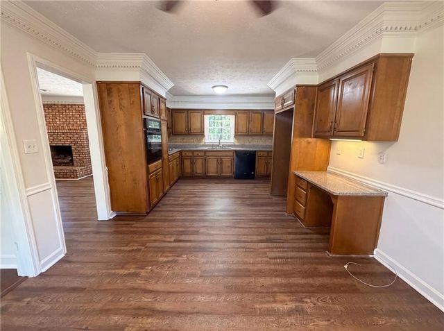 4379 Inns Brook Drive, Snellville, GA 30039