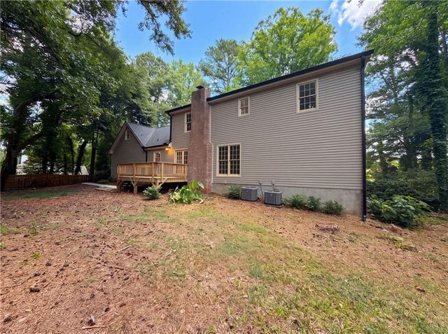4379 Inns Brook Drive, Snellville, GA 30039