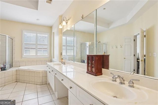 250 Mclaren Gates Drive, Marietta, GA 30060