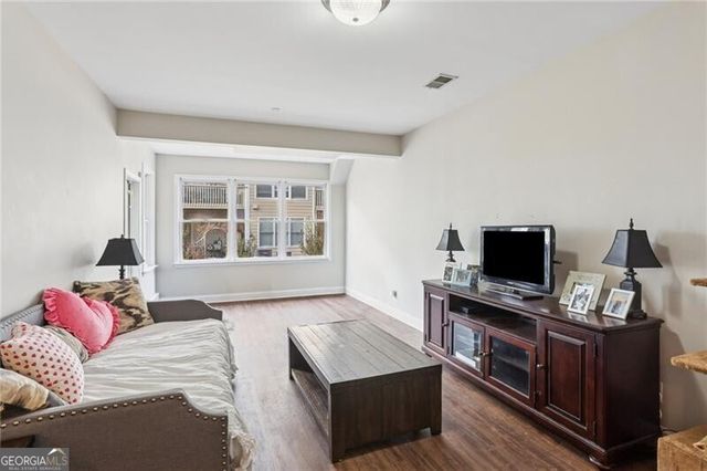 250 Mclaren Gates Drive, Marietta, GA 30060