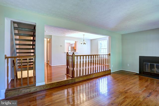 8315 SILVER TRUMPET DR, Columbia, MD 21045