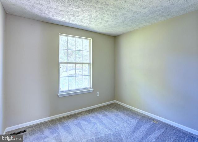 8315 SILVER TRUMPET DR, Columbia, MD 21045