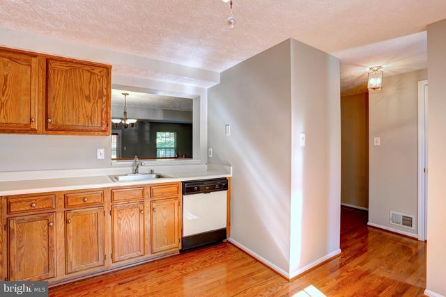 8315 SILVER TRUMPET DR, Columbia, MD 21045