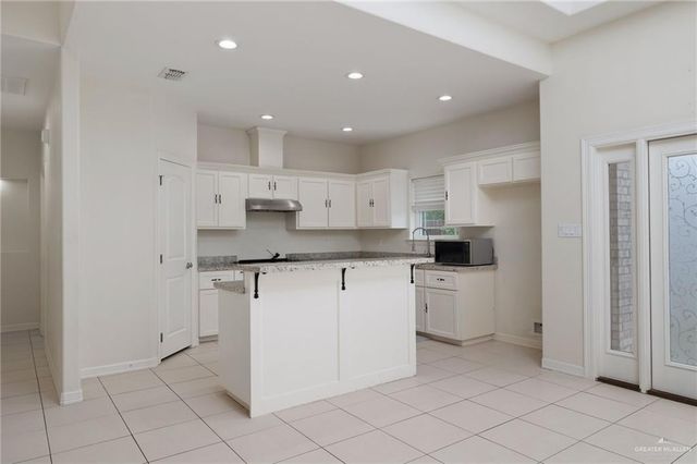 912 Princess Lea, Mission, TX 78572