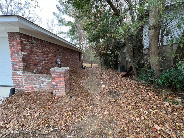 1504 Hawthorne Place, Clinton, MS 39056