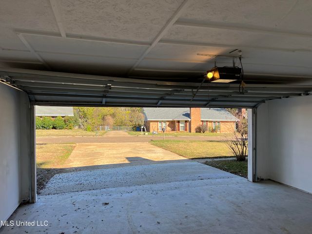 1504 Hawthorne Place, Clinton, MS 39056