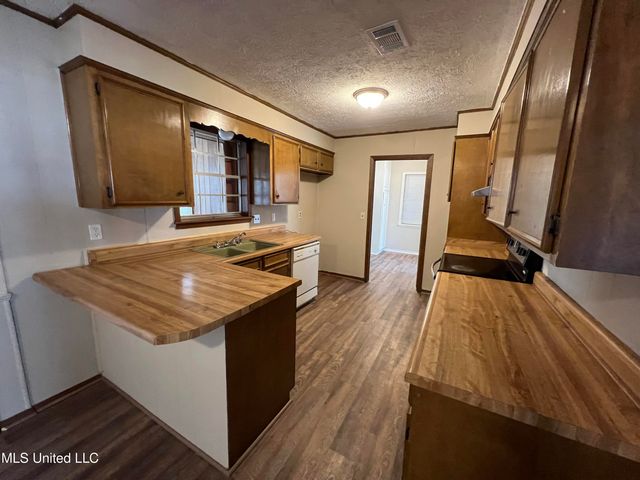 1504 Hawthorne Place, Clinton, MS 39056