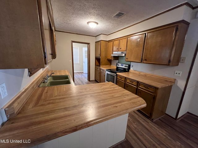 1504 Hawthorne Place, Clinton, MS 39056