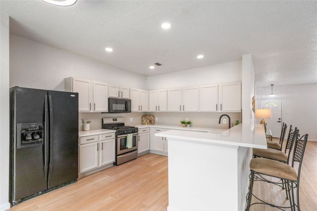 7812 Tanbark Lane, Arlington, TX 76001