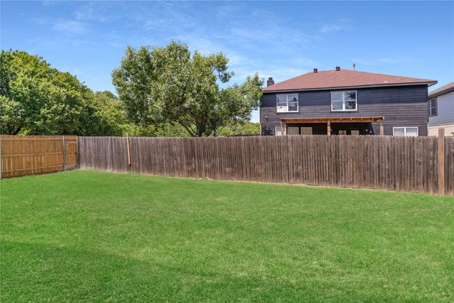 7812 Tanbark Lane, Arlington, TX 76001