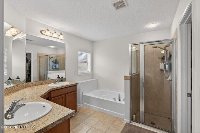 3706 SUMMIT OAKS Drive, Green Cove Springs, FL 32043