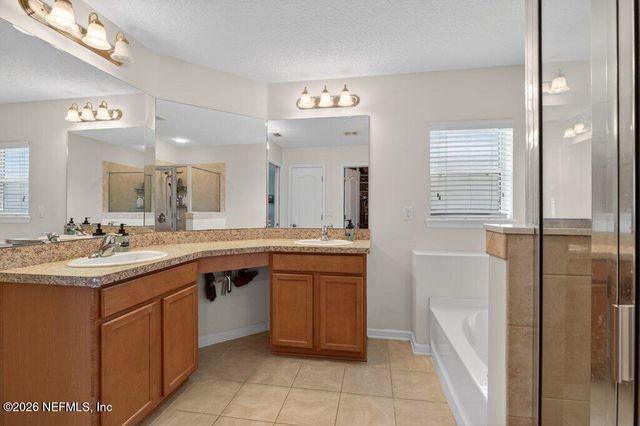 3706 SUMMIT OAKS Drive, Green Cove Springs, FL 32043