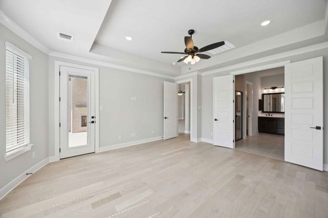 100 Bristol Lane, Azle, TX 76020